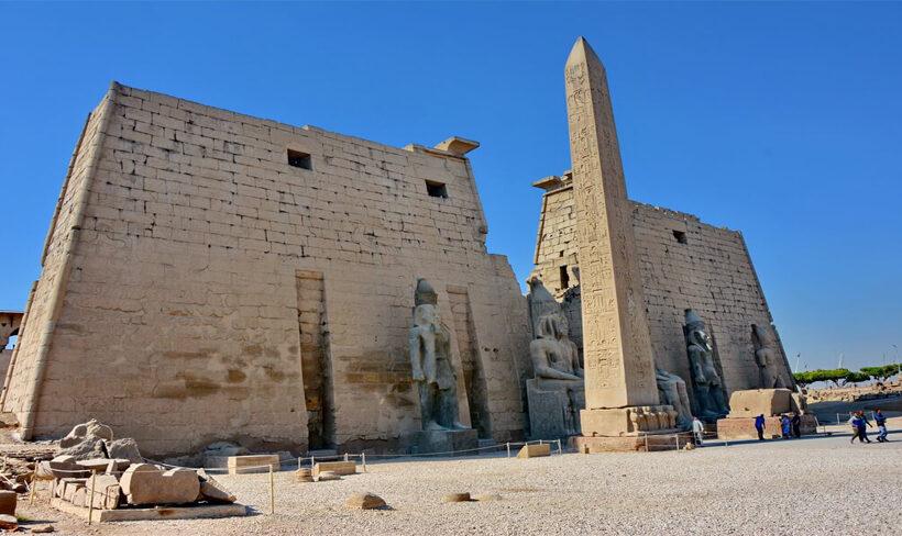 Luxor layover tour